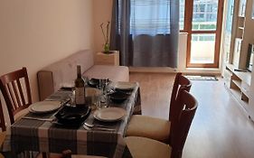 Family Holiday Apartments Breez 1