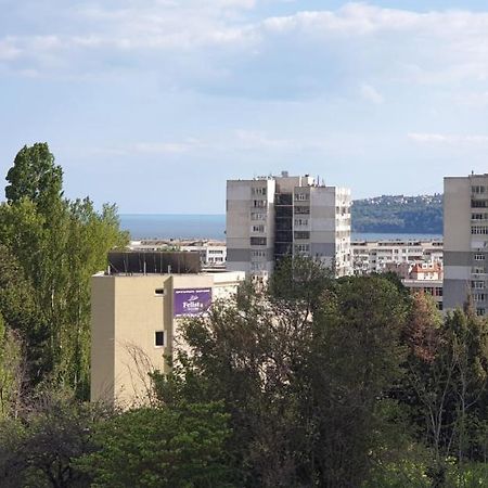 Family Holiday Apartments Breez 1 Варна Екстериор снимка