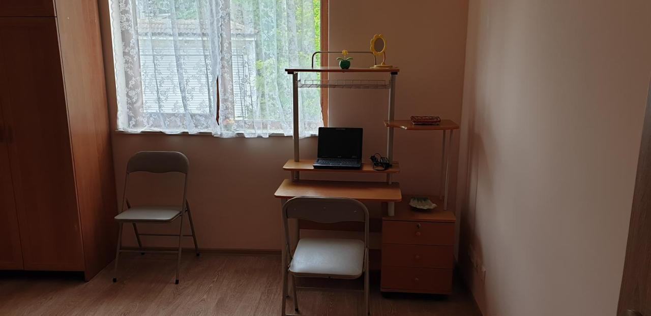 Family Holiday Apartments Breez 1 Варна Екстериор снимка
